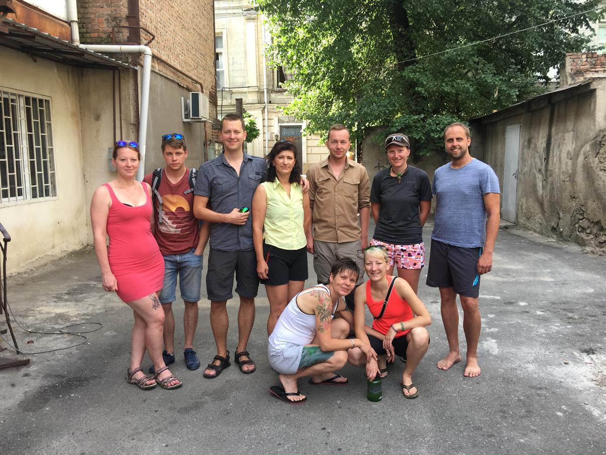 Taj Hostel Тбилиси Экстерьер фото