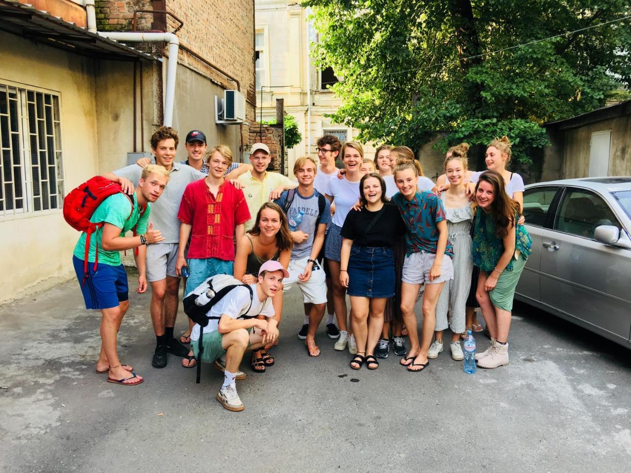 Taj Hostel Тбилиси Экстерьер фото