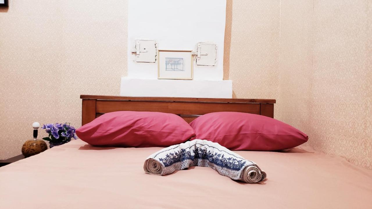 Taj Hostel Тбилиси Экстерьер фото