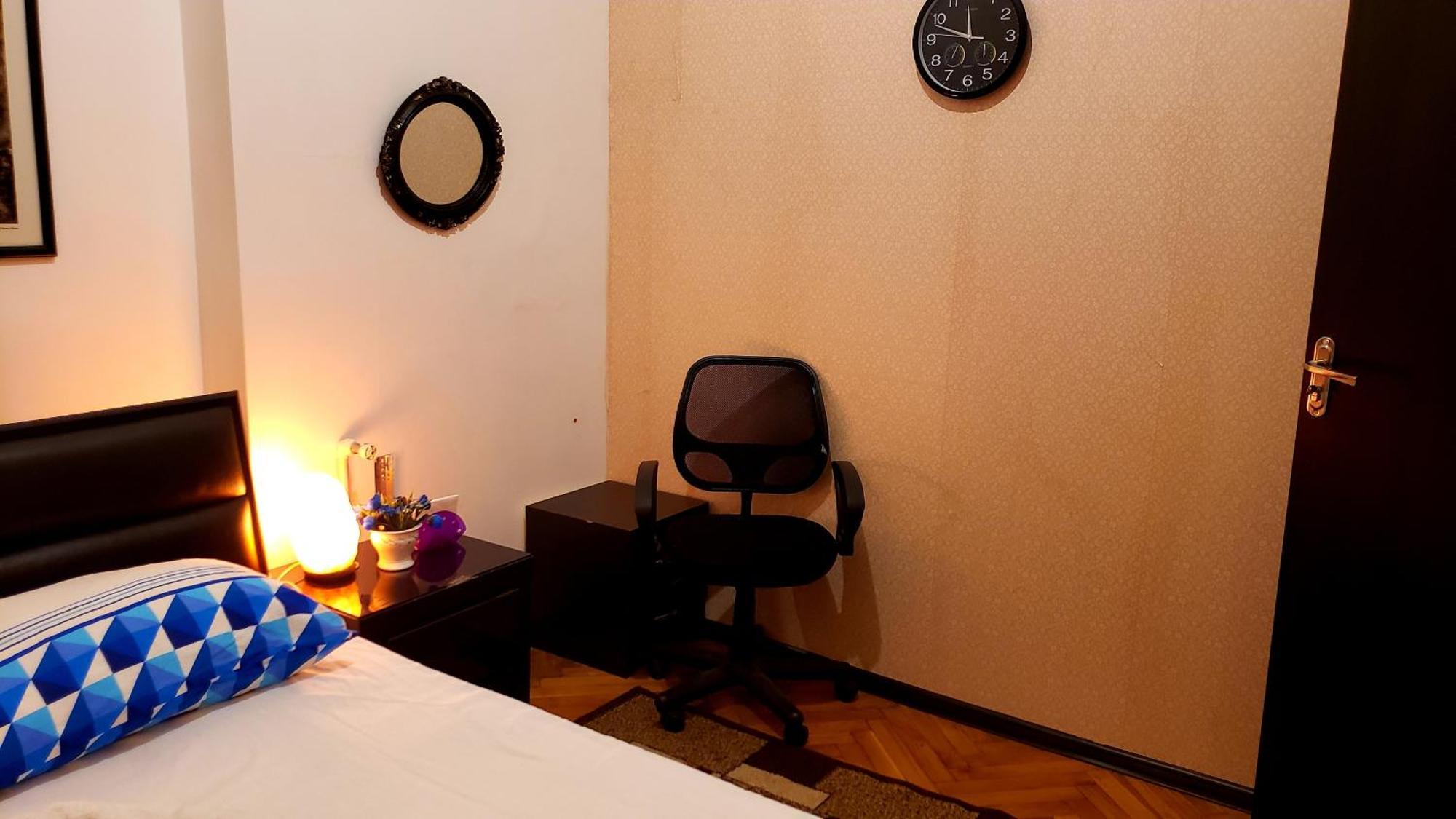 Taj Hostel Тбилиси Экстерьер фото