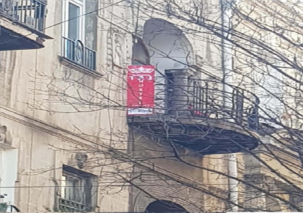 Taj Hostel Тбилиси Экстерьер фото