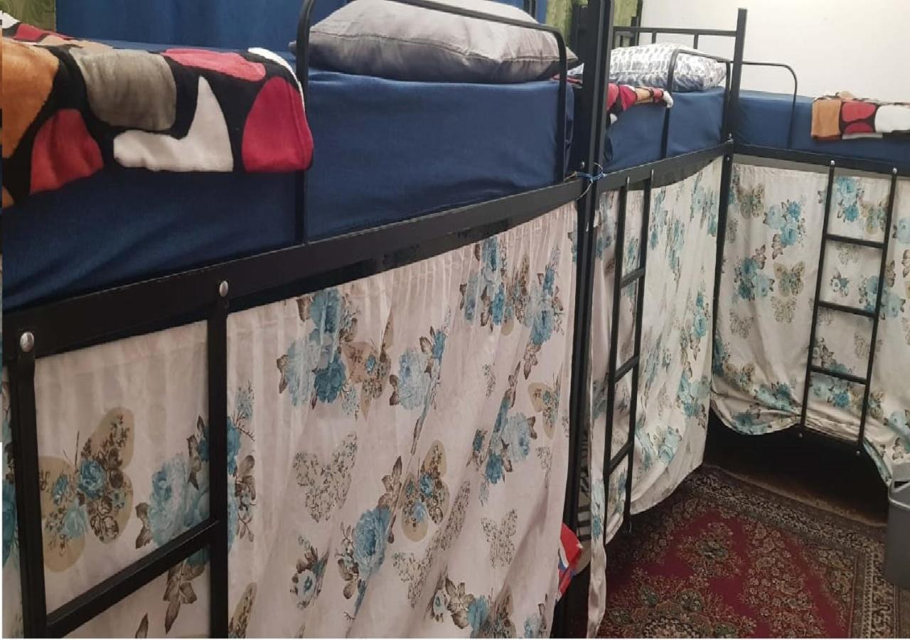 Taj Hostel Тбилиси Экстерьер фото
